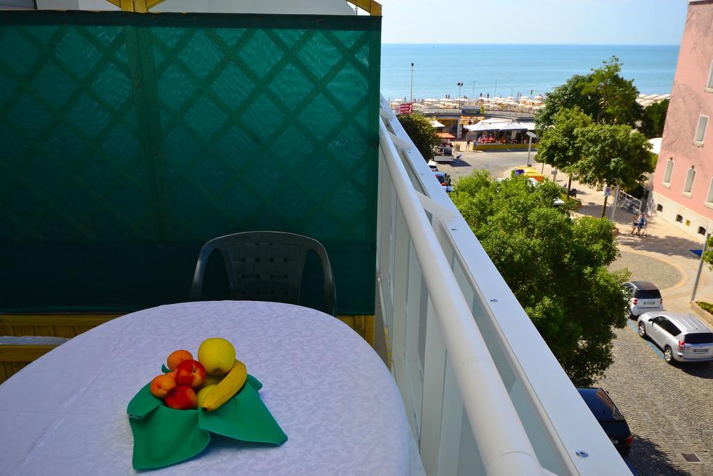 Residenza Verde Lignano Sabbiadoro Bagian luar foto