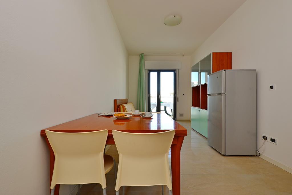 Residenza Verde Lignano Sabbiadoro Ruang foto