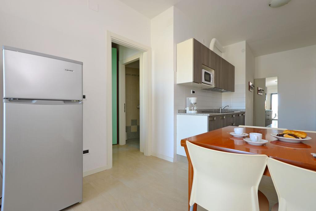 Residenza Verde Lignano Sabbiadoro Ruang foto