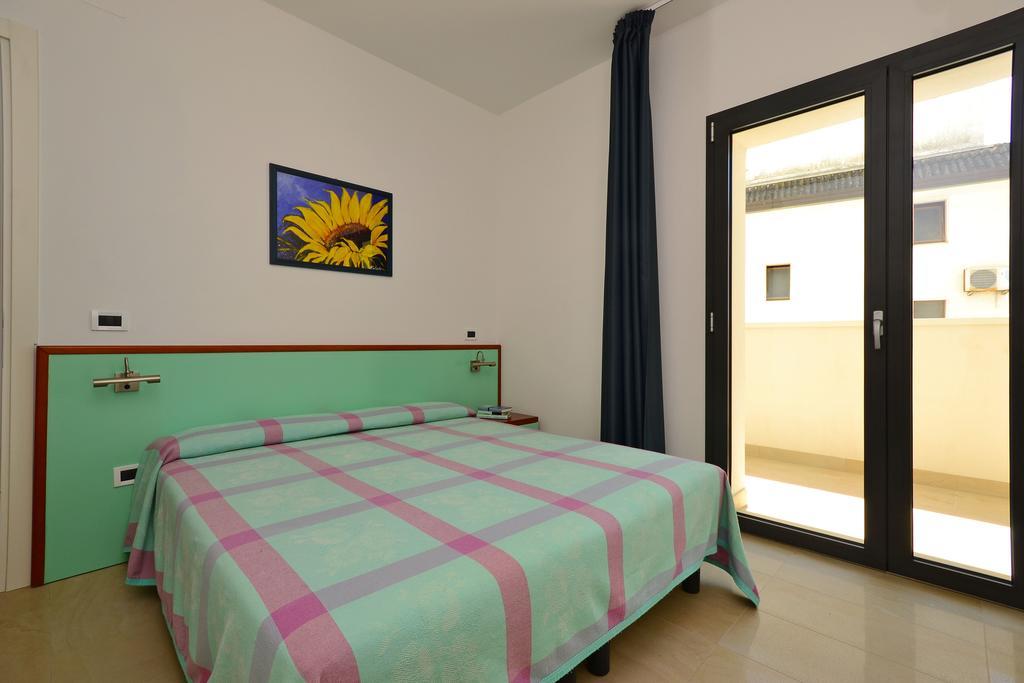 Residenza Verde Lignano Sabbiadoro Ruang foto
